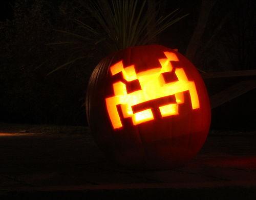 space invaders pumpkin carving