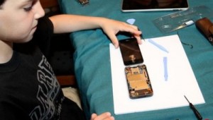 22iphoneglassrepair1