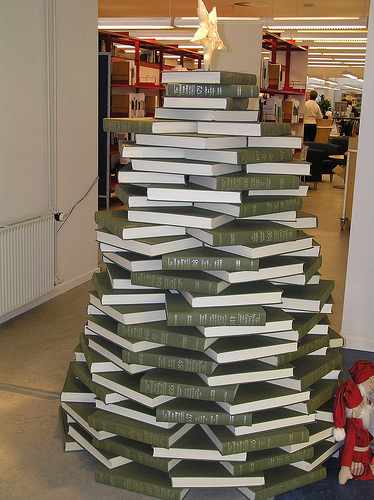 christmas tree book stack