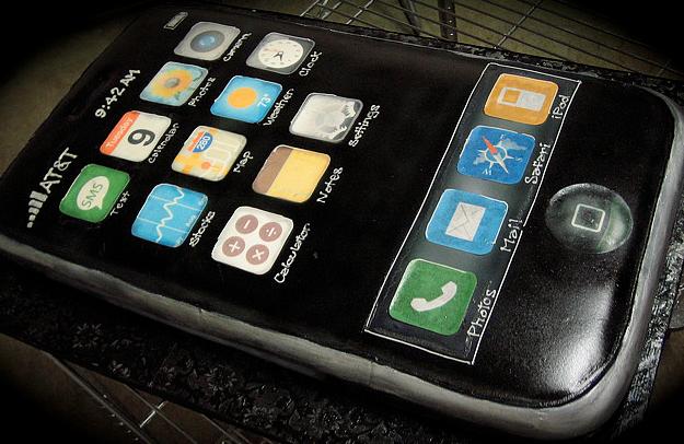 iPhone Cake Nov2007