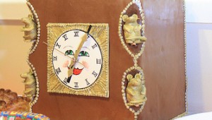 Hickory Dickory Dock Clock Cake 1