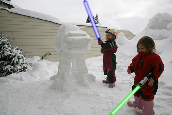 Imperial AT-AT Snow Sculpture 3