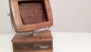 V-Luxe iPad Stand