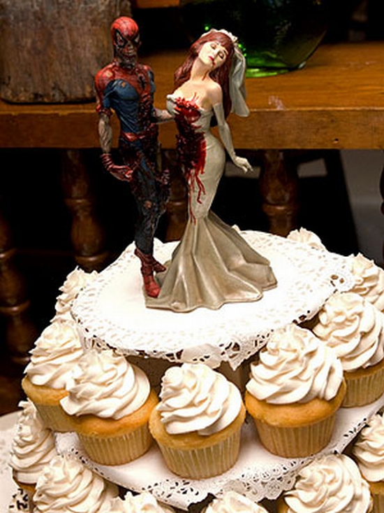Zombie Spiderman and Mary-Jane Cake