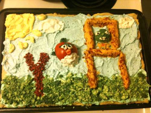 angry birds vegetable pizza