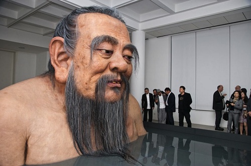 giant confucius statue