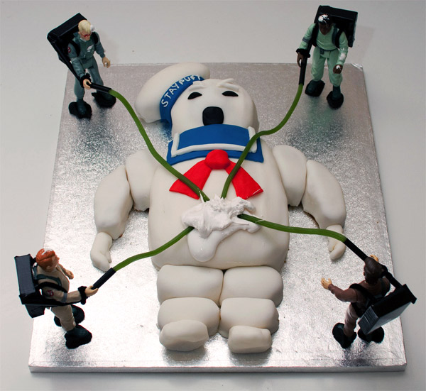 GHOSTBUSTERS-STAY-PUFT-MARSHMALLOW-MAN-C