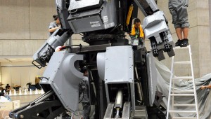 Kuratasu-1-mech-robot-1