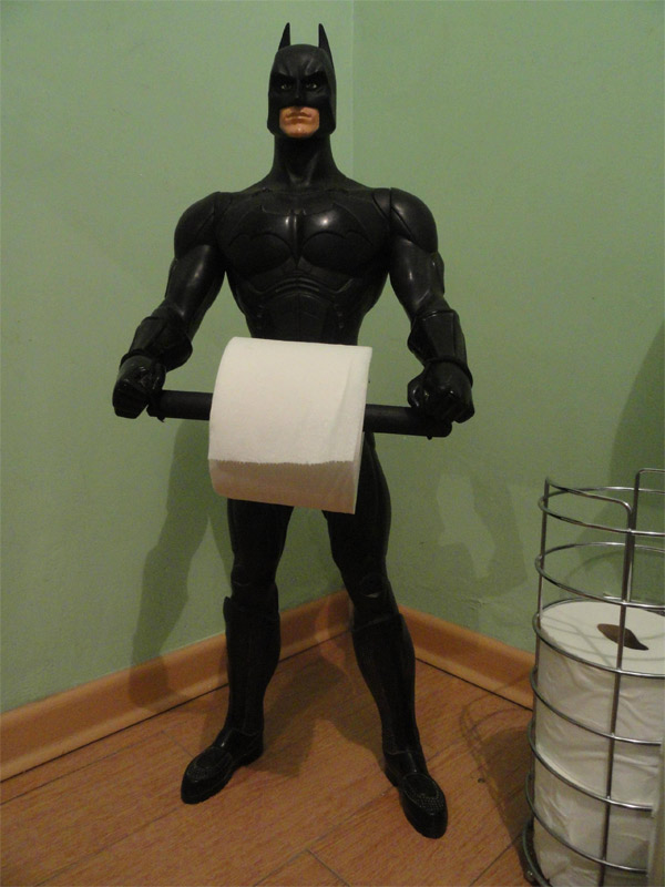 batman-toilet-paper-holder-1