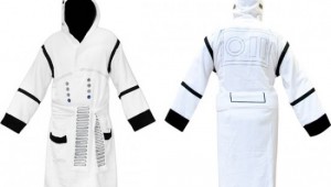 Stormtrooper-Star-Wars-Hooded-Bath-Robe-1