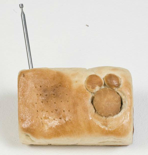 bread radio case