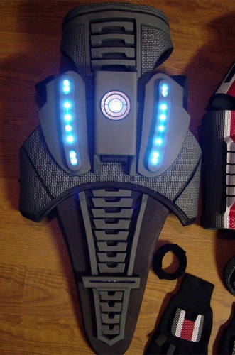 Mass Effect N7 armor Bioweapons image 2