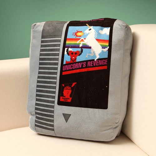 Retro videogame cartridge pillow set from ThinkGeek image 2