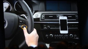 Apple Siri Eyes Free