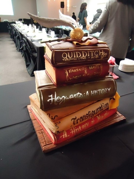 Harry Poter Books Cake