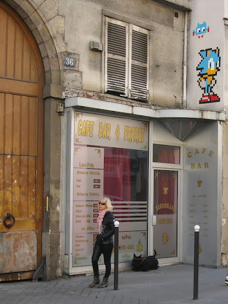 Sonic in Paris street art by Invader image 2