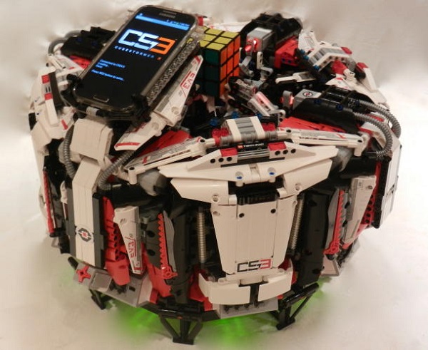 LEGO Robot Rubik's Cube