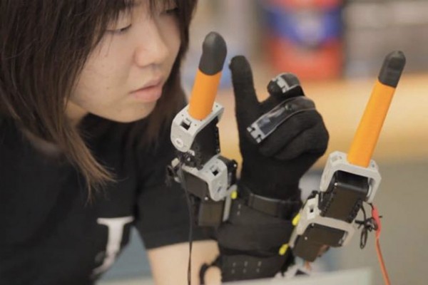 Supernumerary Robotic Fingers MIT