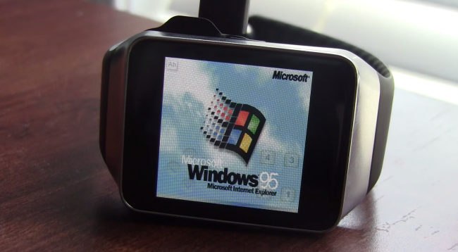 Smartwatch runs windows 95