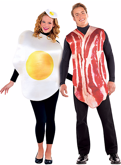 Halloween-Couples-Costumes-Ideas-Bacon-Eggs
