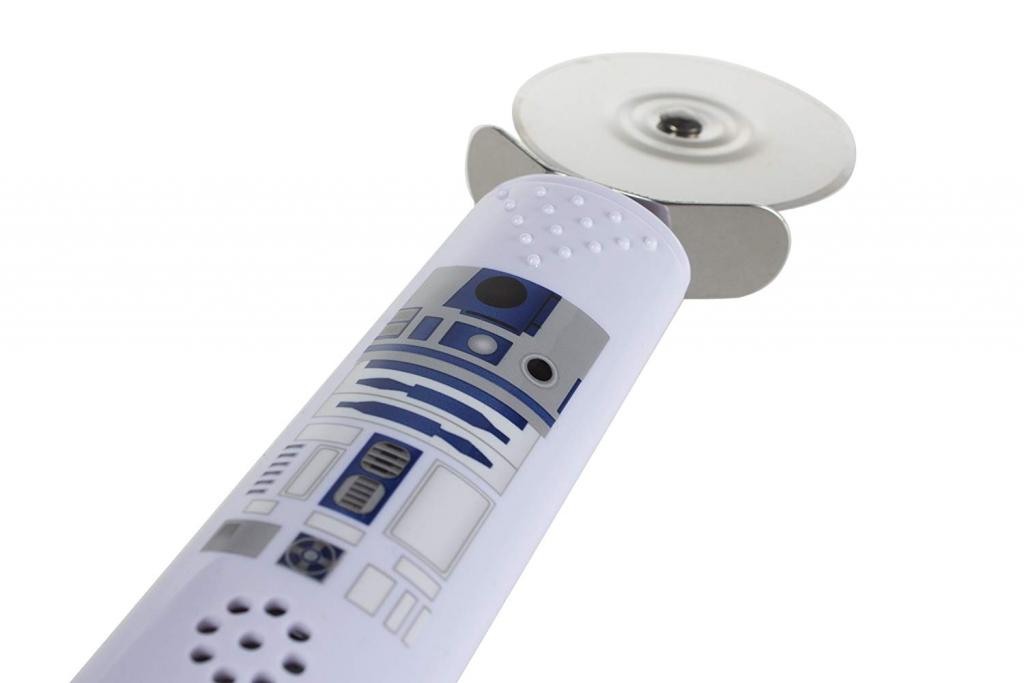 Star Wars kitchen accessory: R2-D2 pizza cutter