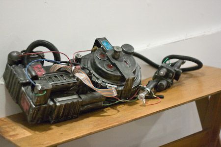 Ghostbusters-Proton-Pack-With-Gun.jpg