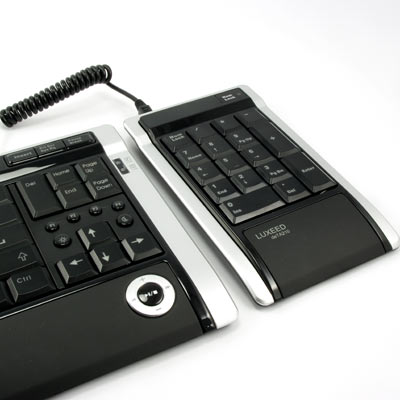 http://walyou.com/wp-content/uploads/2009/12/New-Color-Changing-Luxeed-U5-LED-Keyboard4.jpg