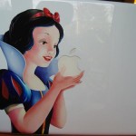 disney-snow-white-macbook-1