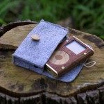 wooden ipod with case