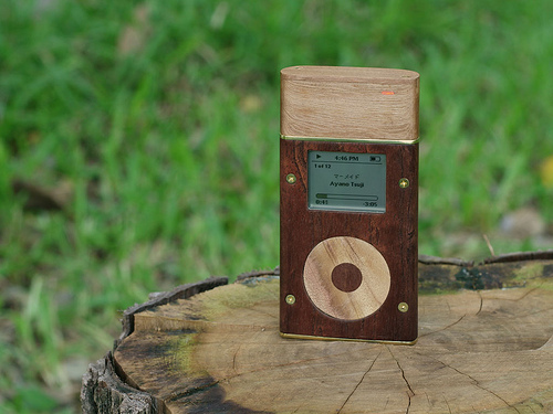 wooden ipod mini