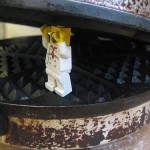 8 lego closing lid torture