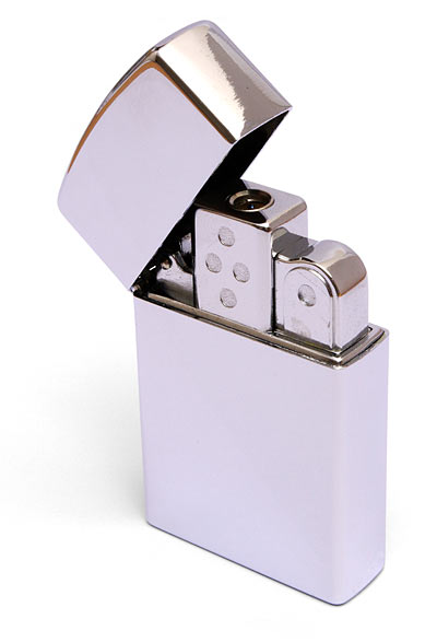1 Zippo-BPRD-Lighter