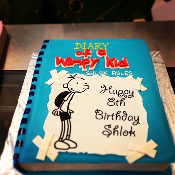 Diary of a Wimpy Kid cake