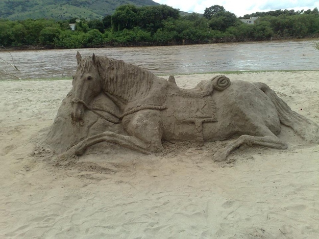 The Impossilbe to Find Sand Horse