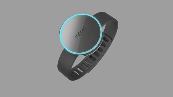 Moov 3D sensor-equipped fitness wearable