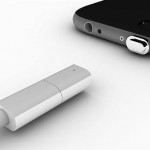 ZNAPS Magnetic Adapter Facilitates Smartphone Charging