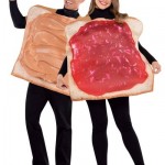 Halloween-Couples-Costumes-Ideas-Peanut-Butter-Jelly