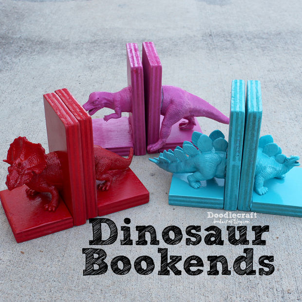 Dinosaur Bookends