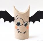 Easy 5-minute DIY Halloween Toilet Roll Bat Buddies Craft