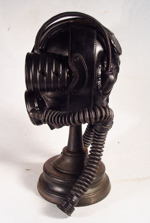 Big Eyes: The Steampunk Style Leather Gas Mask