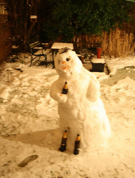 Party On! 11 Hungover Snowmen