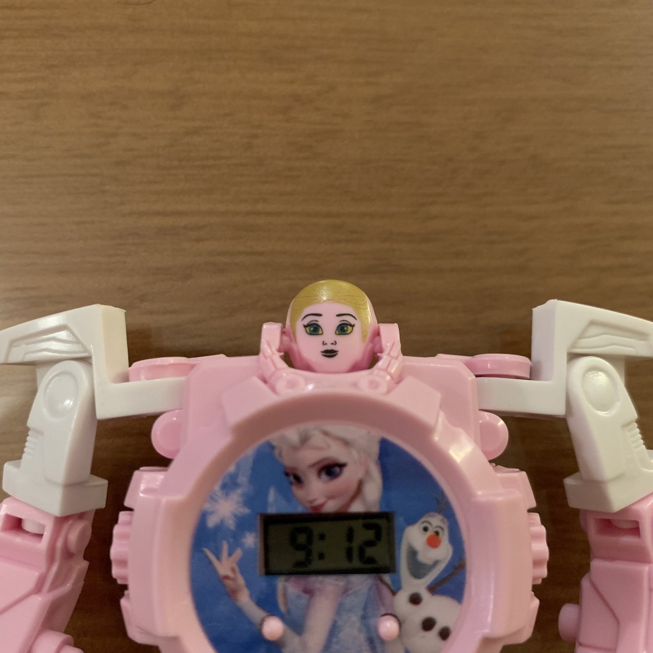 elsa robot toy