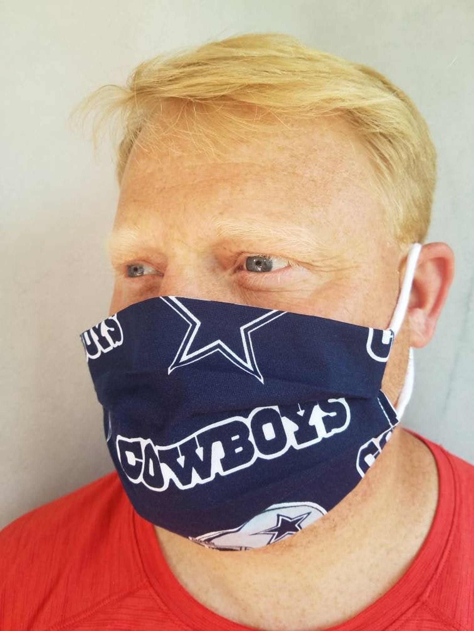 NFL2StylishDallasCowboysFaceMasks Walyou