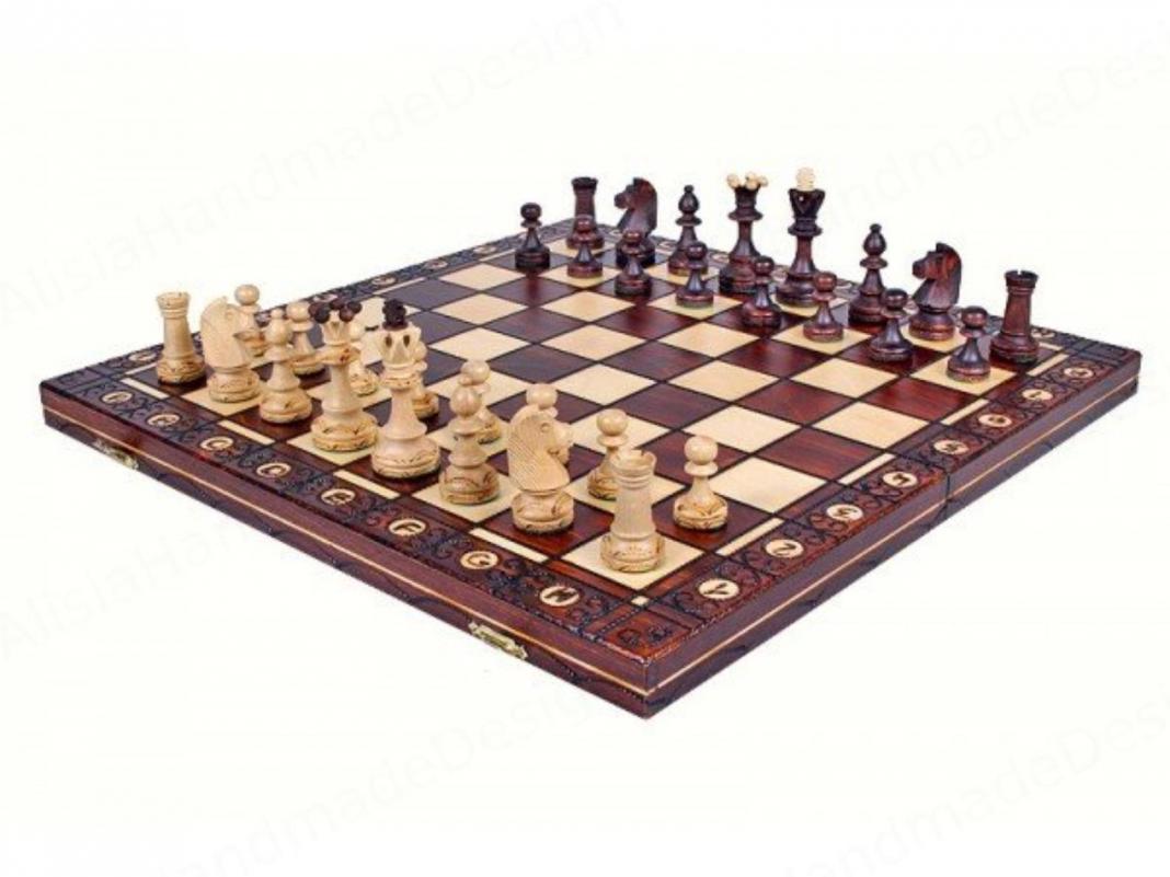 12 Best Chess Sets of 2021 - Walyou